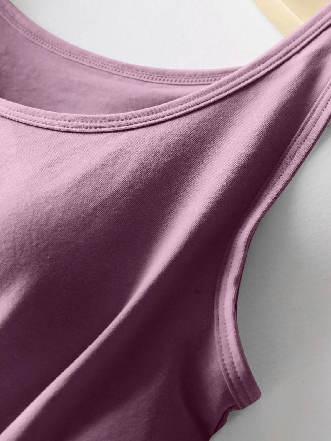 Round Neck Tank with Bra Lilac