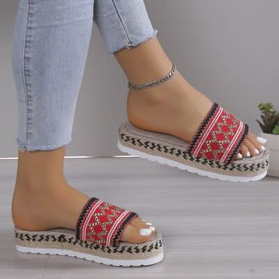 Geometric Weave Platform Sandals Deep Red