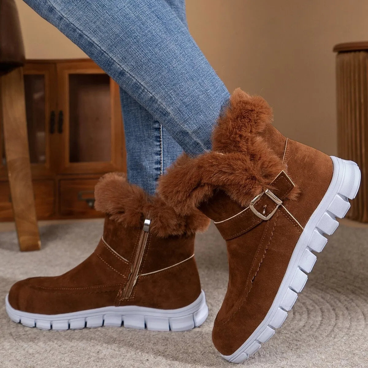 Round Toe Platform Buckle Boots