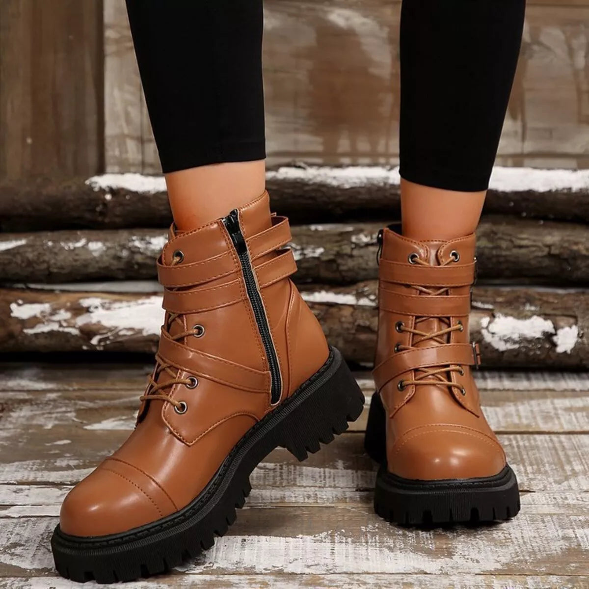 Round Toe Platform Boots Brown