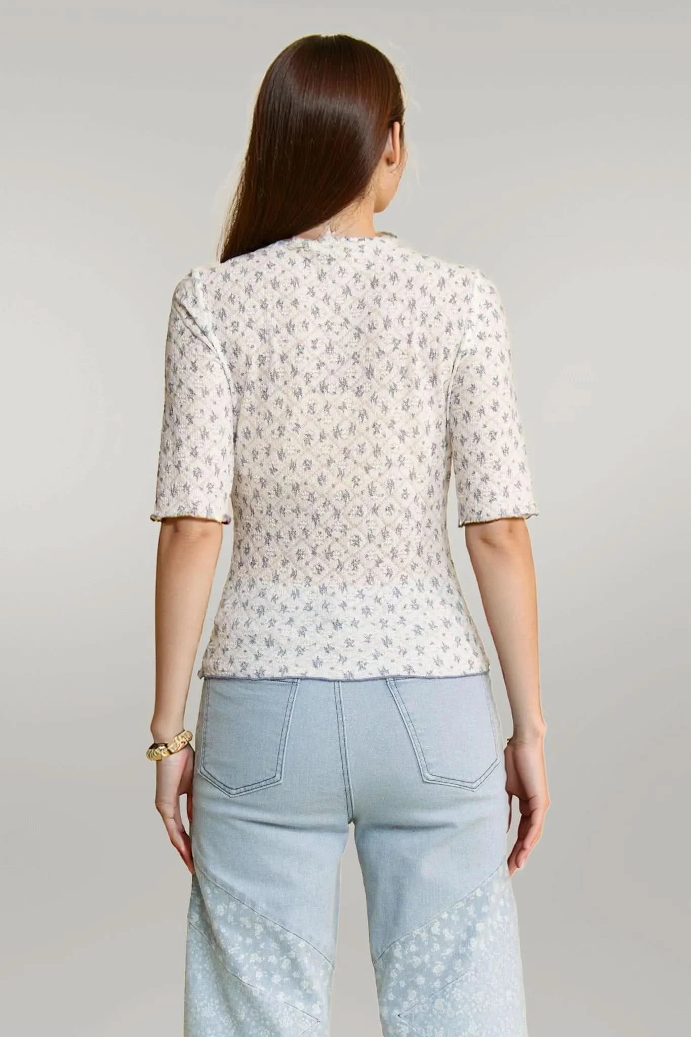 Davi & Dani Lace Stretch Floral Marrow Edge Half Sleeve Top