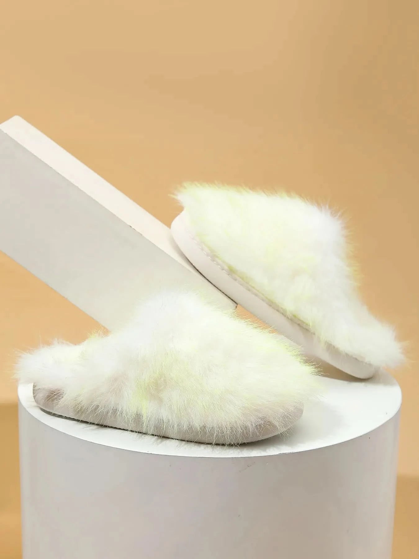 Fuzzy Round Toe Slippers