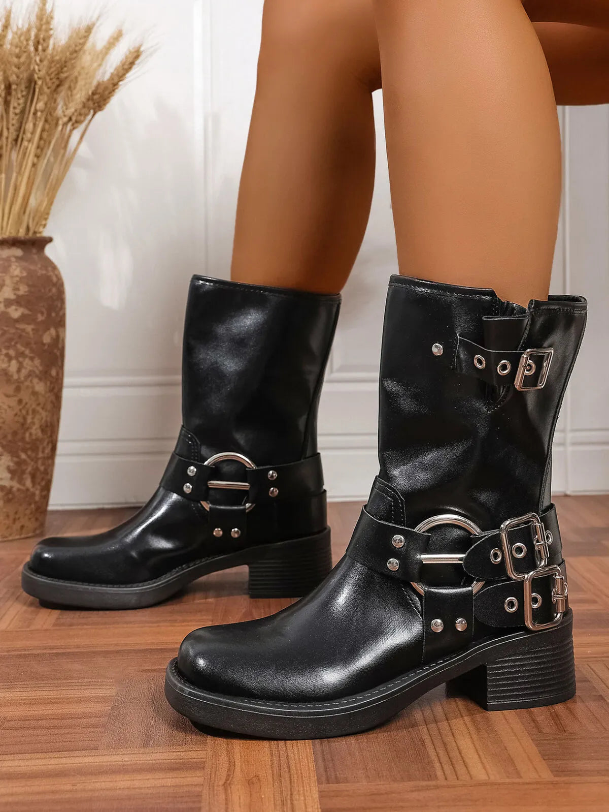 Round Toe Block Heels Boots Black