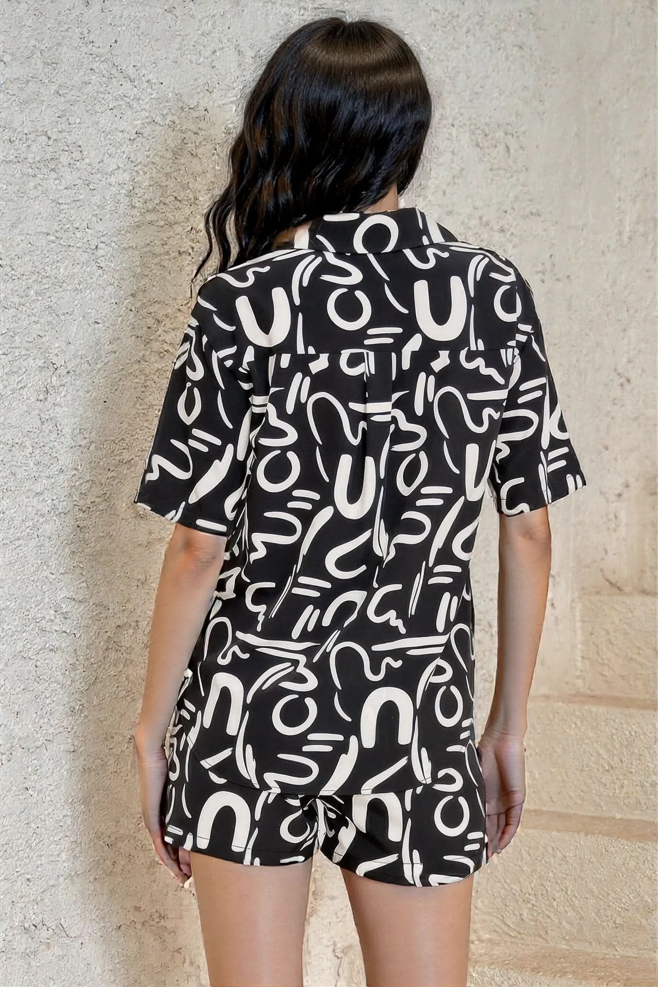 Outfit Sequins Lips Print Button Down Shorts Set