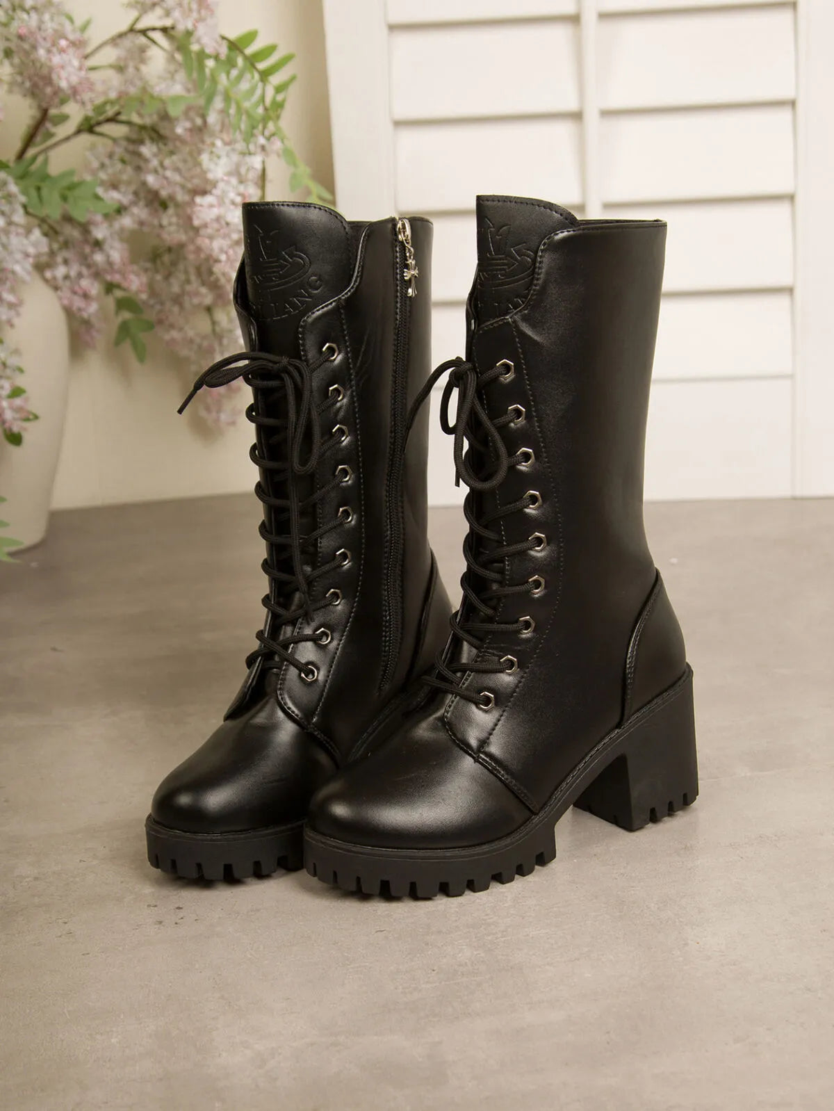 Lace Up Block Heels Boots Black