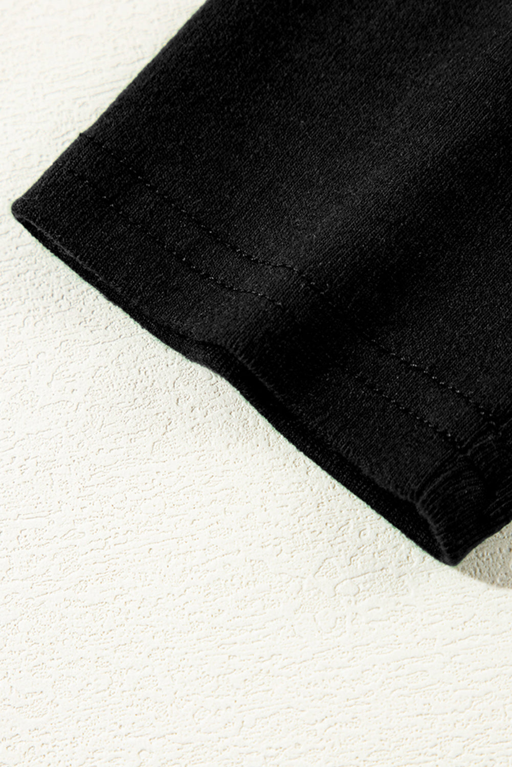 Black Solid Exposed Seam Crew Neck Long Sleeve Top
