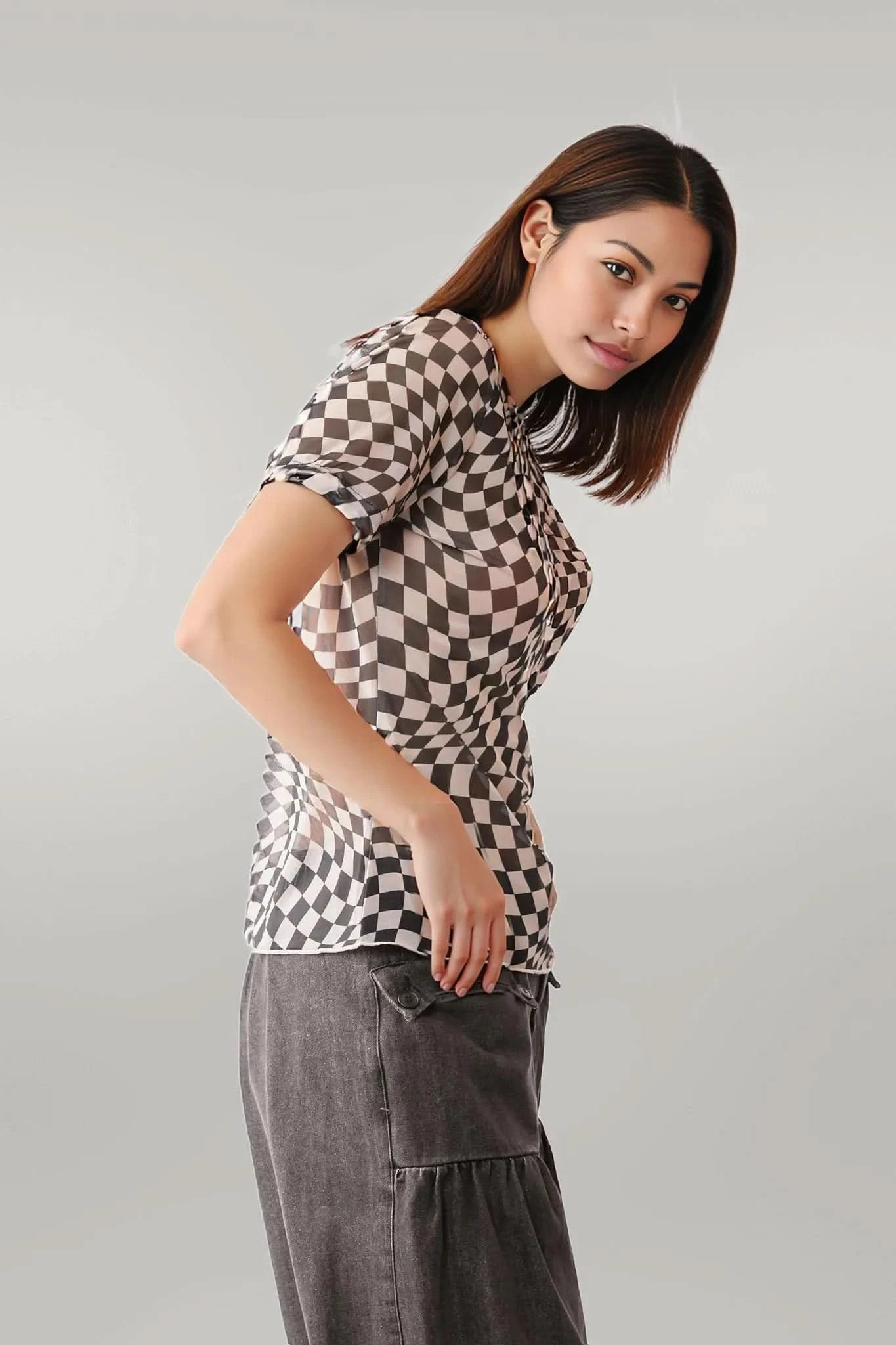Davi & Dani Checker Board Printed Mesh Short Sleeve Top