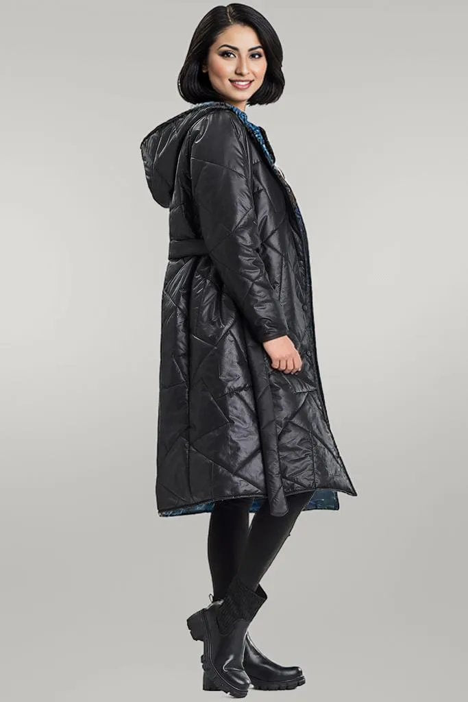 Awama long coat with a hood and long sleeves
