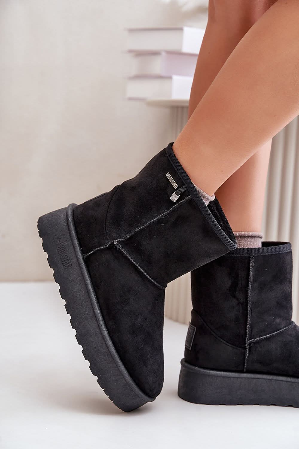 Step in style: Comfort Snow boots black
