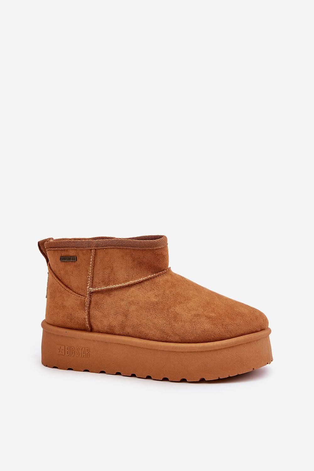 Step in style: Low Snow boots brown