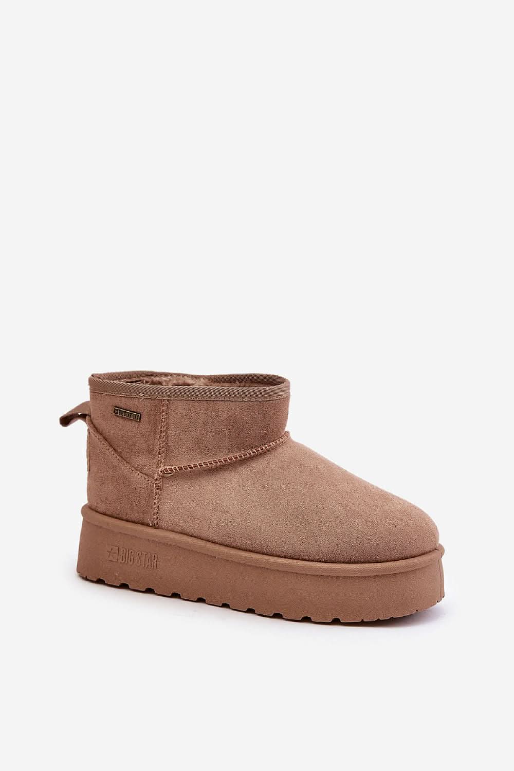 Step in style: Low Snow boots beige