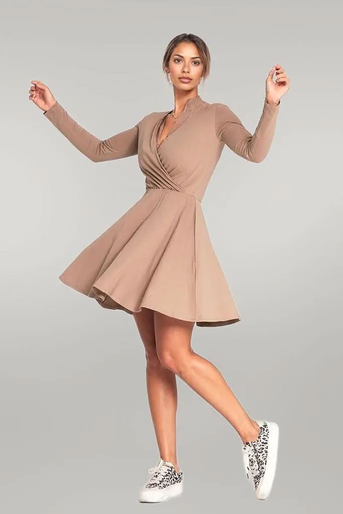 Cotton dress with long sleeves