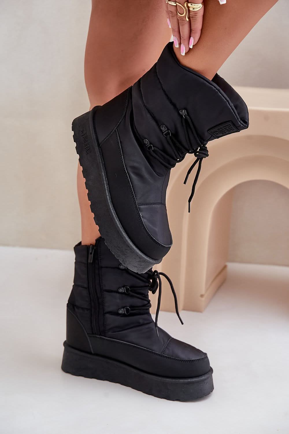 Step in style: Stylish Snow boots black