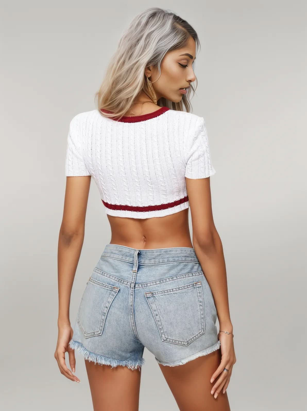 Contrast Round Neck Short Sleeve Cropped Knit Top