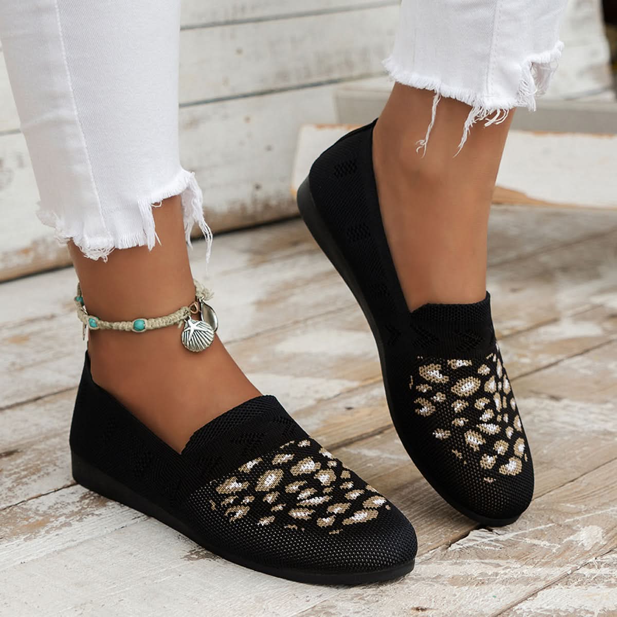Leopard Mesh Round Toe Flat Slip-Ons Black