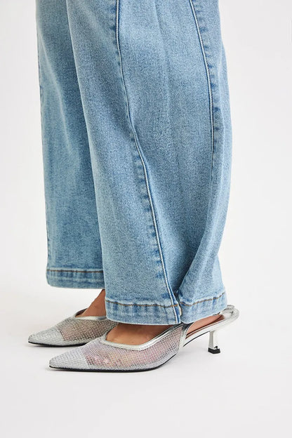 RISEN Mid Rise Wide Barrel Transferable Leg Snap Jeans MEDIUM